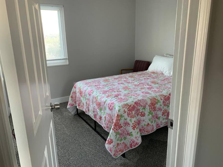 Rooms With A Mountain View Pleasant Grove Extérieur photo