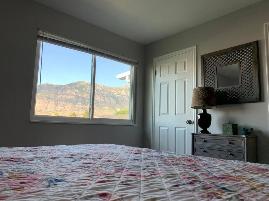 Rooms With A Mountain View Pleasant Grove Extérieur photo