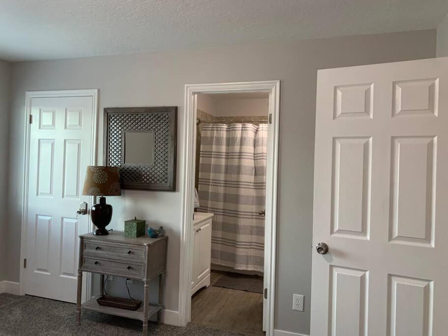 Rooms With A Mountain View Pleasant Grove Extérieur photo