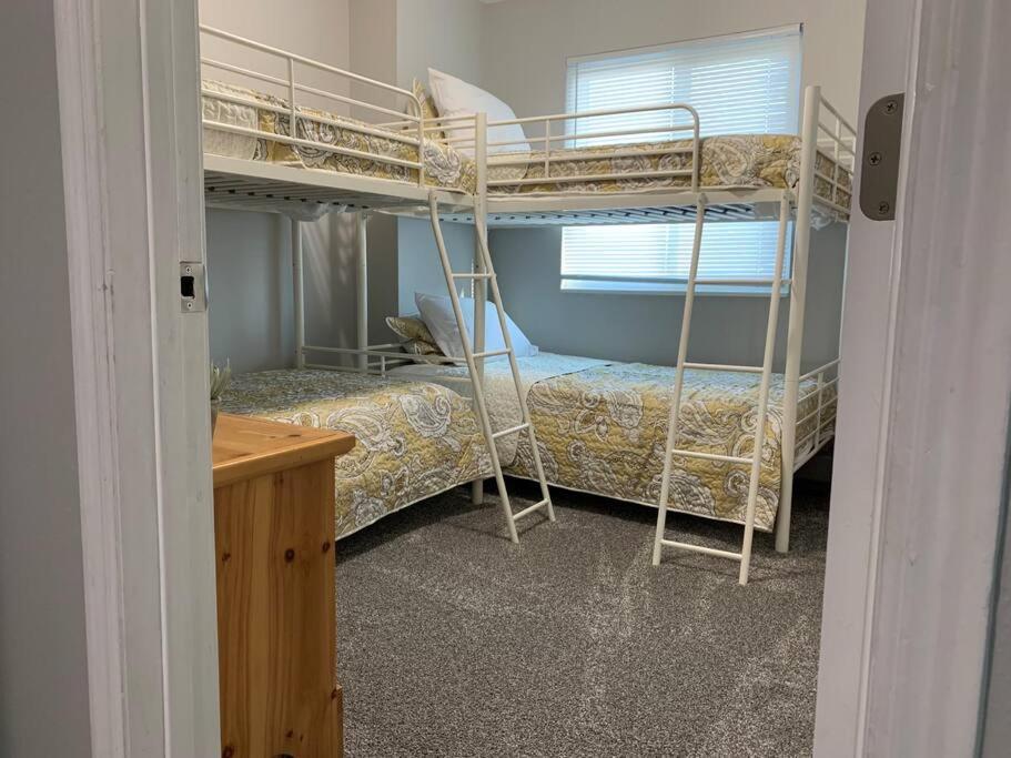 Rooms With A Mountain View Pleasant Grove Extérieur photo